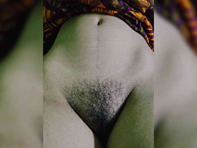 AadhyaLove webcam
