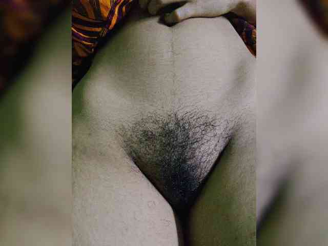 AadhyaLove webcam