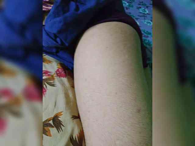 AadhyaLove webcam