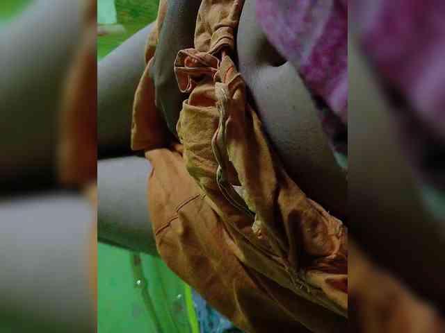 AadhyaLove webcam