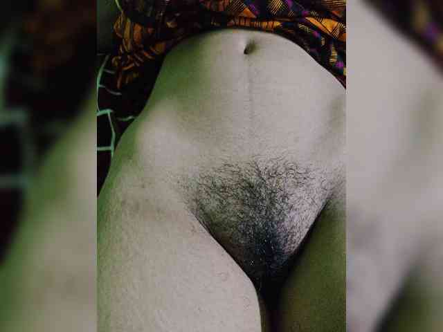 AadhyaLove webcam