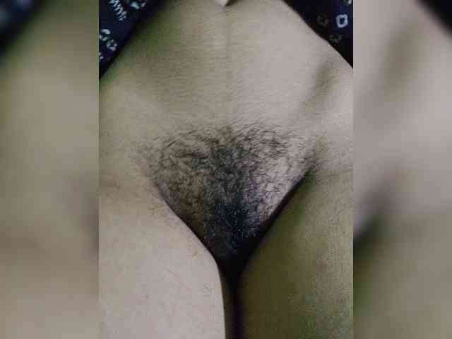 AadhyaLove webcam