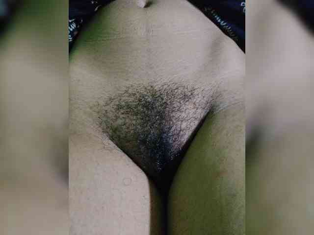 AadhyaLove webcam