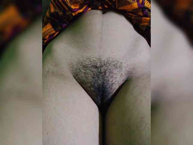 AadhyaLove webcam