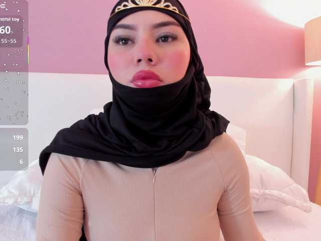 Saandy es otra cam chica española disponible en vivo