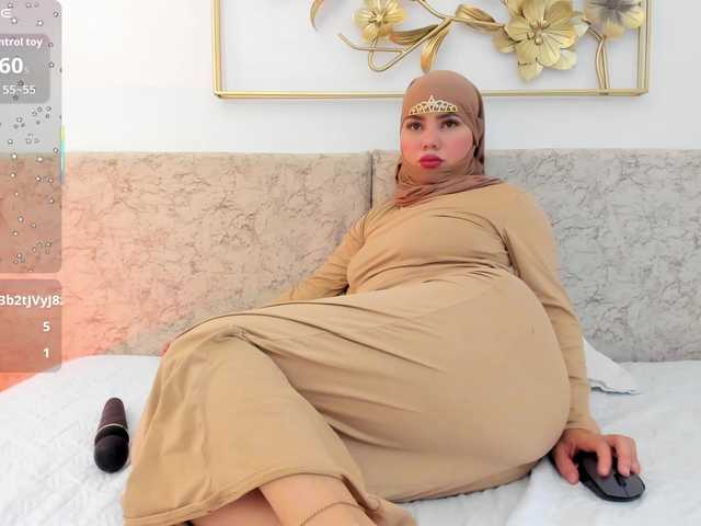 Saandy live cam on BongaCams