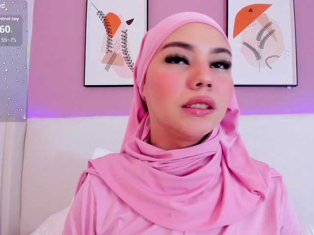 Saandy's BongaCams show and profile