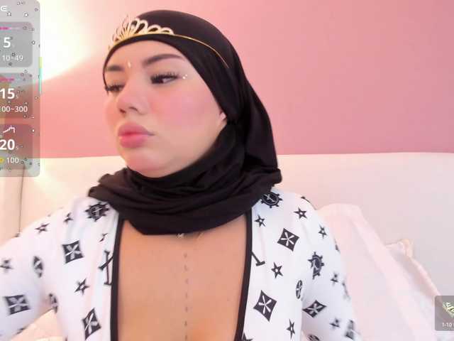 Saandy live cam on BongaCams