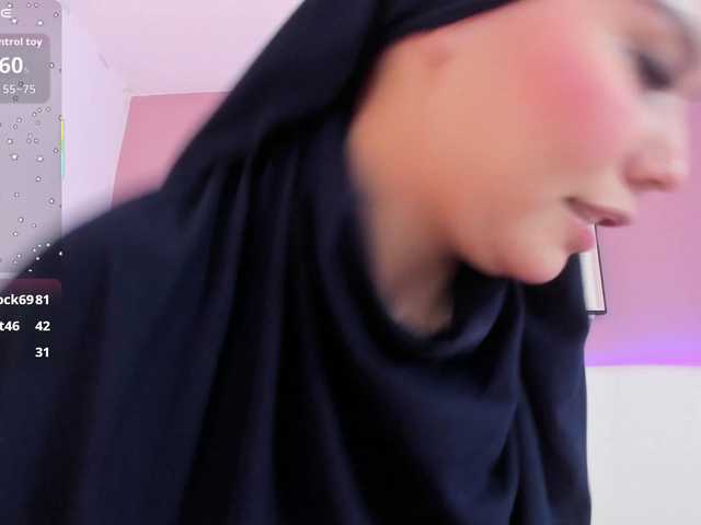 Saandy's BongaCams show and profile