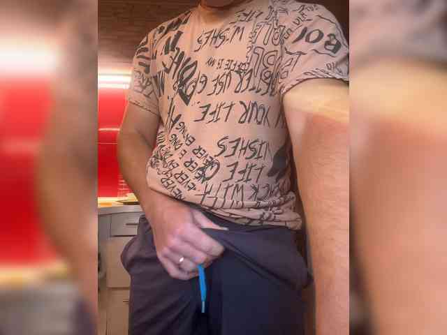 Maksim694 Sex Cam Show