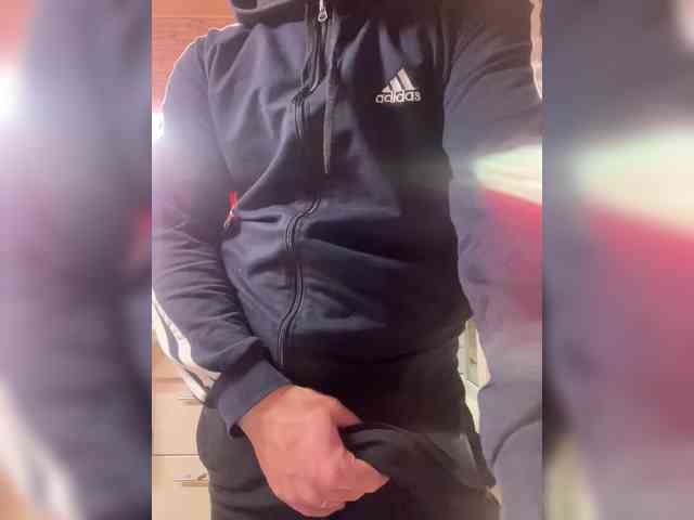 Maksim694 Live Webcam on BongaCams