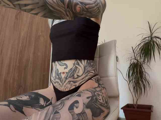 YoRHa2B Sex Cam Show
