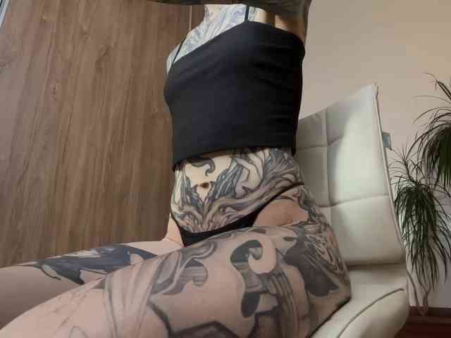 YoRHa2B Live Webcam on BongaCams