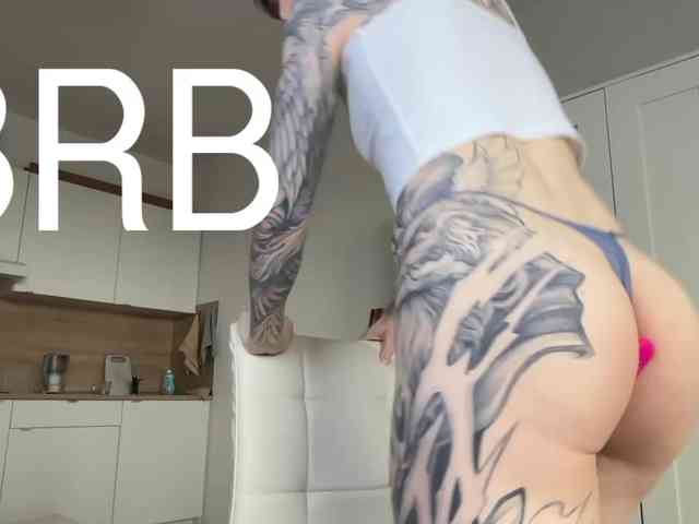 YoRHa2B Sex Cam Show