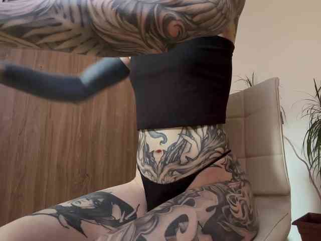 YoRHa2B Sex Cam Show
