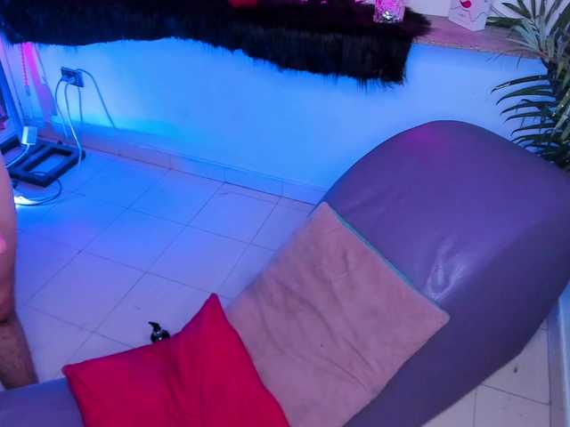 Highcouple11's BongaCams show and profile