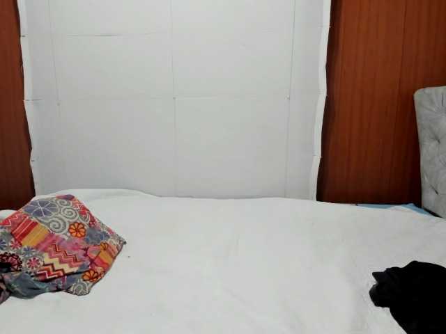 Valymoon-69 live cam on BongaCams