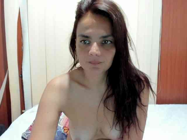 Valymoon-69 webcam