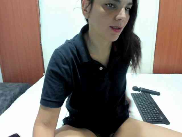 Valymoon-69 webcam