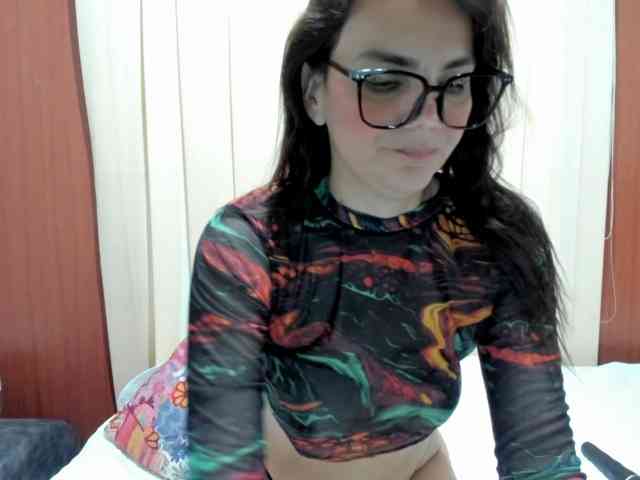 Valymoon-69 webcam