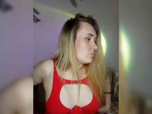 KiraBerht webcam