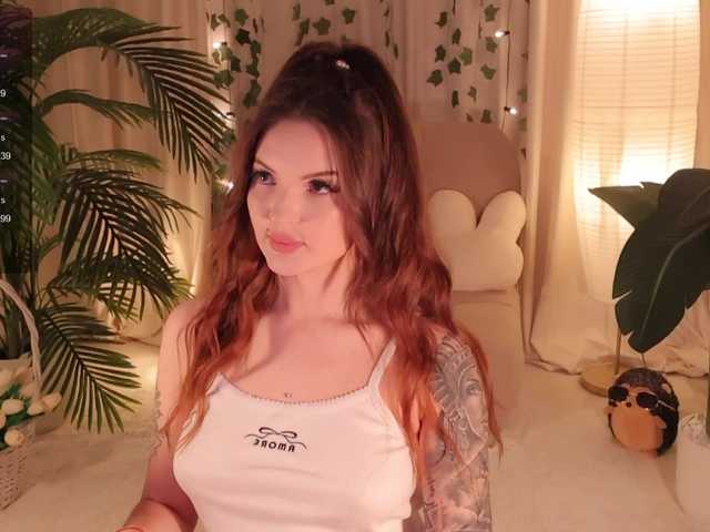 Bannanaa live cam on BongaCams
