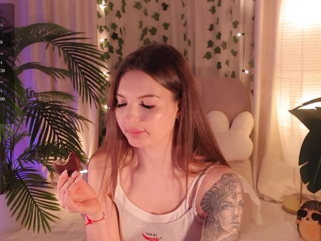 Bannanaa live cam on BongaCams