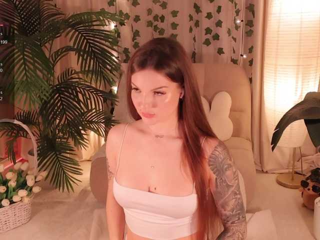 Bannanaa live cam on BongaCams