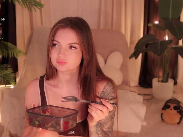 Bannanaa live cam on BongaCams