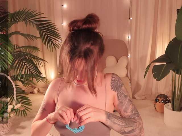 Bannanaa live cam on BongaCams