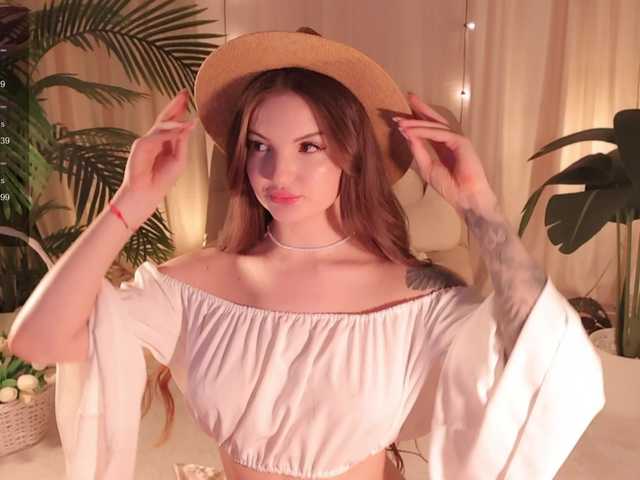 Bannanaa live cam on BongaCams