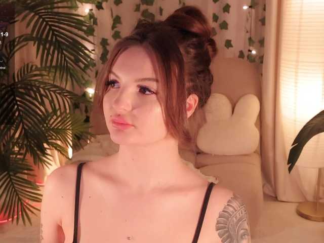 Bannanaa live cam on BongaCams