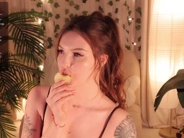 Bannanaa live cam on BongaCams