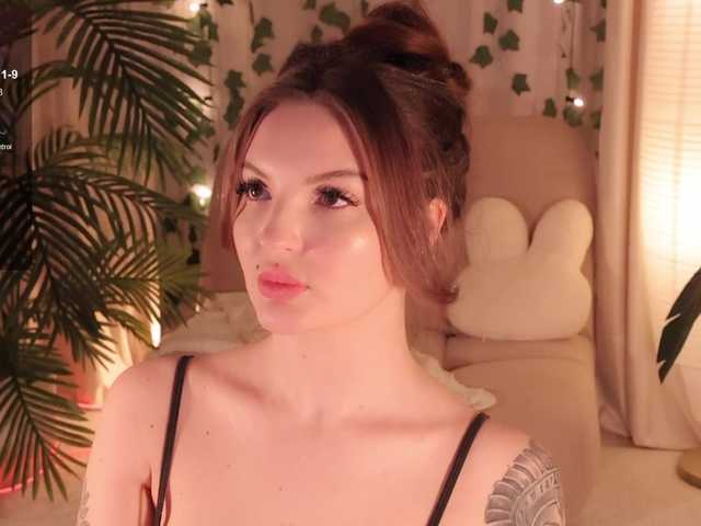 Bannanaa live cam on BongaCams