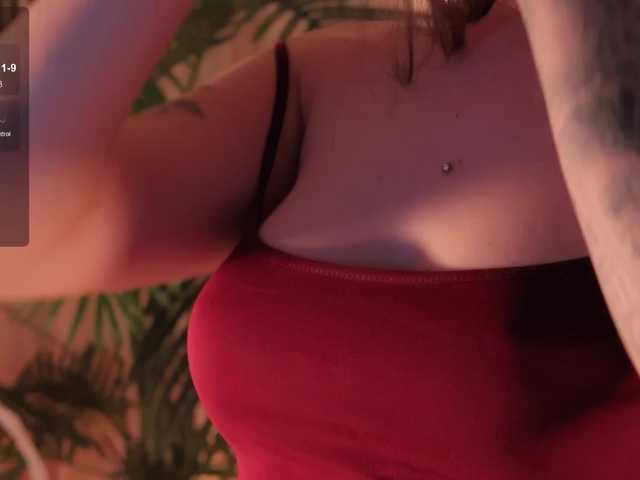 Bannanaa live cam on BongaCams