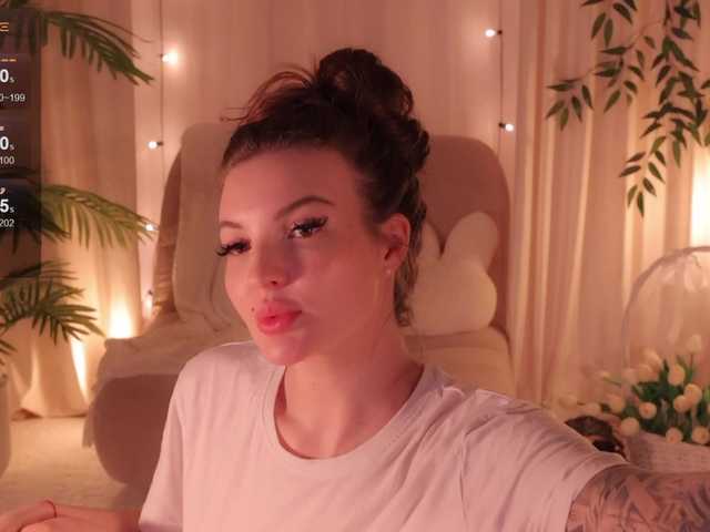 Bannanaa live cam on BongaCams
