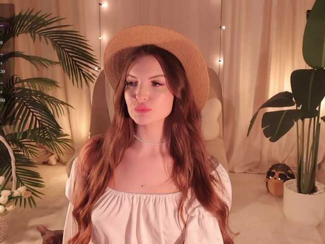 Bannanaa live cam on BongaCams