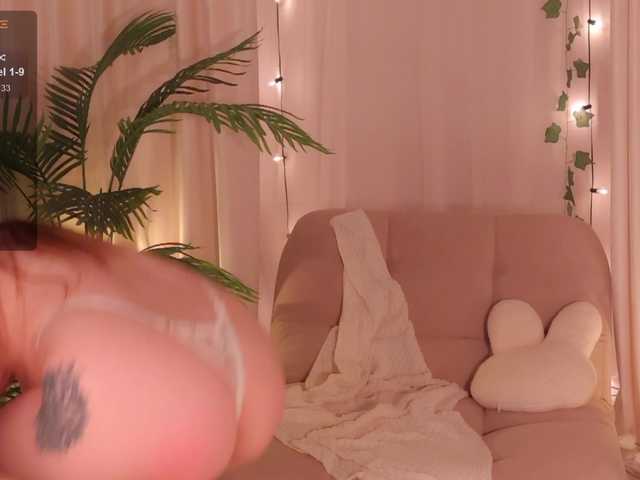 Bannanaa live cam on BongaCams