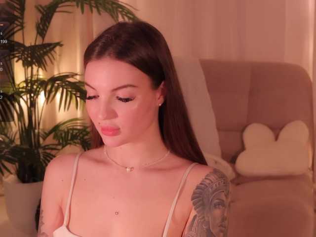 Bannanaa live cam on BongaCams