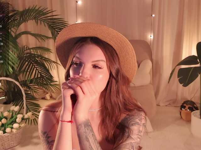 Bannanaa live cam on BongaCams