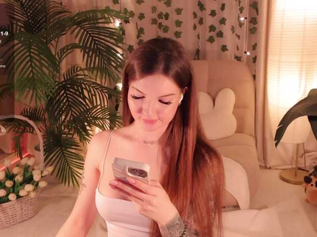 Bannanaa live cam on BongaCams