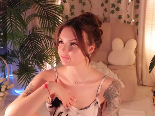 Bannanaa live cam on BongaCams