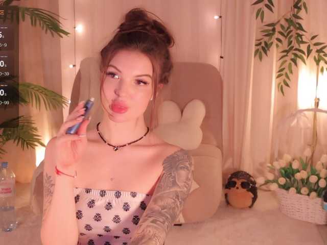 Bannanaa live cam on BongaCams