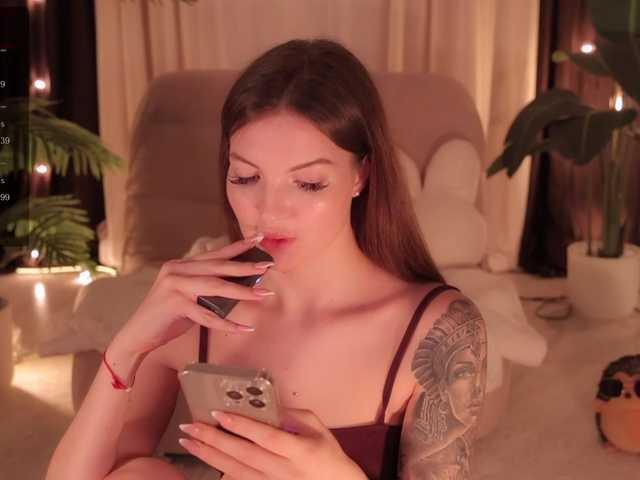 Bannanaa live cam on BongaCams