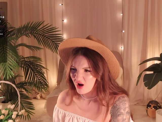 Bannanaa live cam on BongaCams