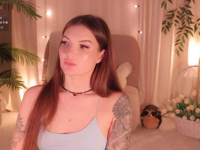 Bannanaa live cam on BongaCams
