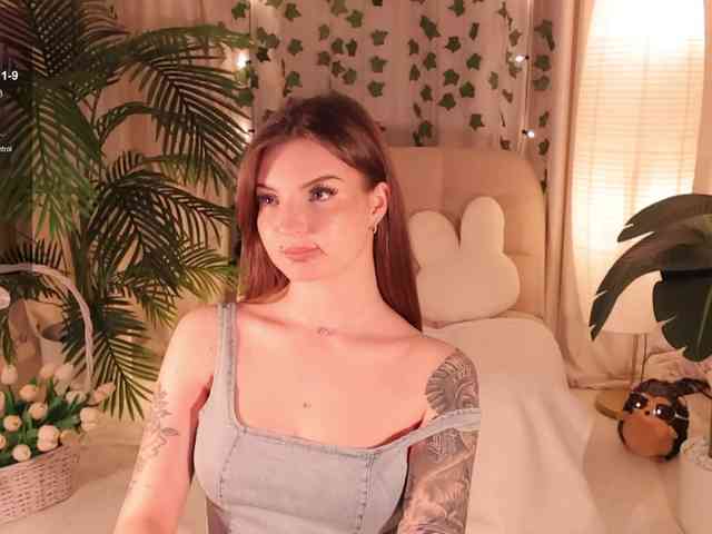 Modèle: ShurshAnya