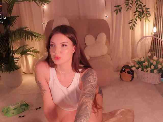 Bannanaa Sex Cam Show