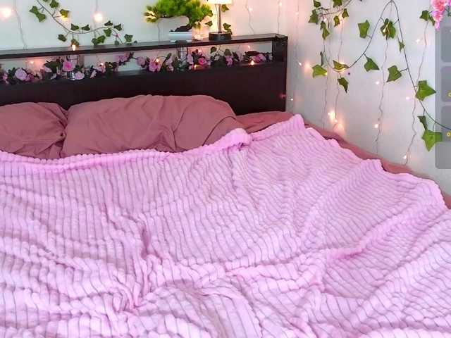 Candy-Floss live cam on BongaCams