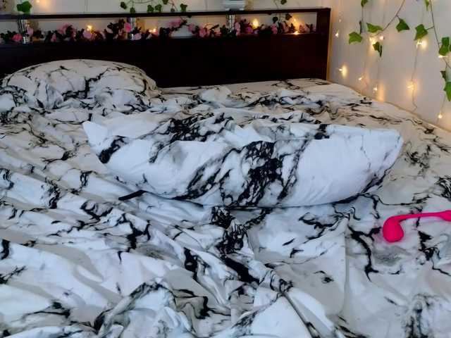 Candy-Floss live cam on BongaCams